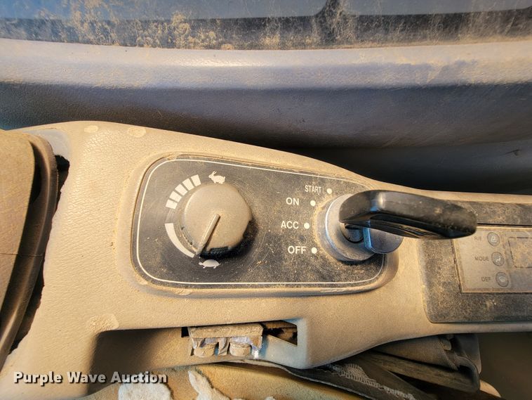 image for item IF9936 2003 Case CX210  excavator