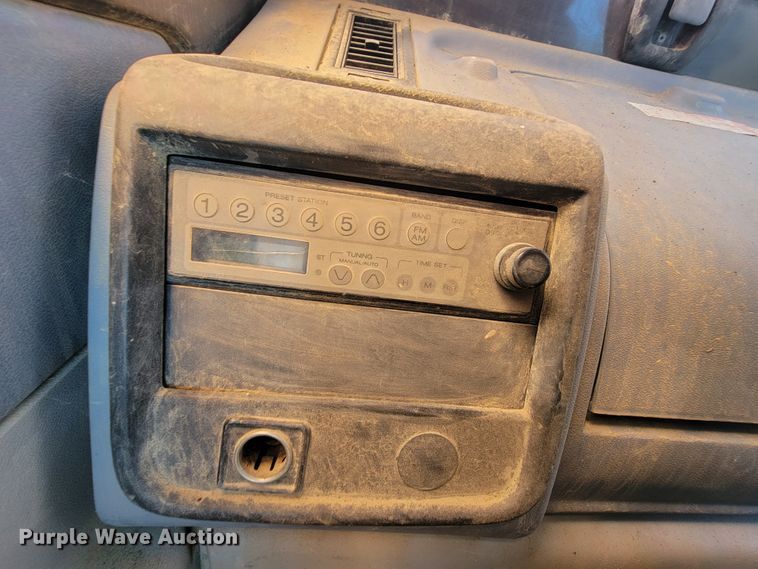 image for item IF9936 2003 Case CX210  excavator