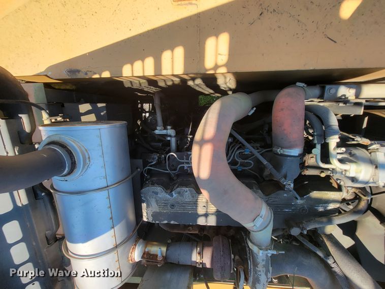 image for item IF9936 2003 Case CX210  excavator