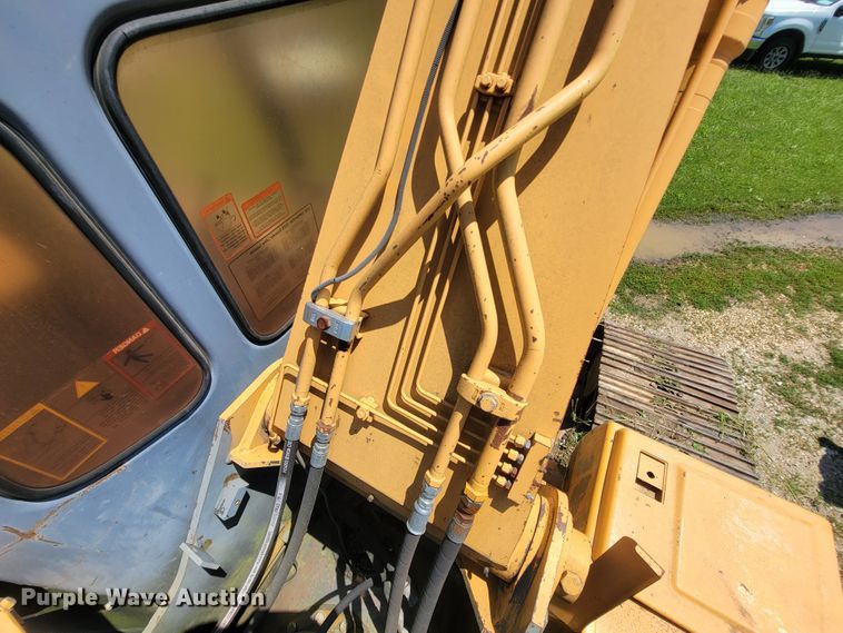 image for item IF9936 2003 Case CX210  excavator