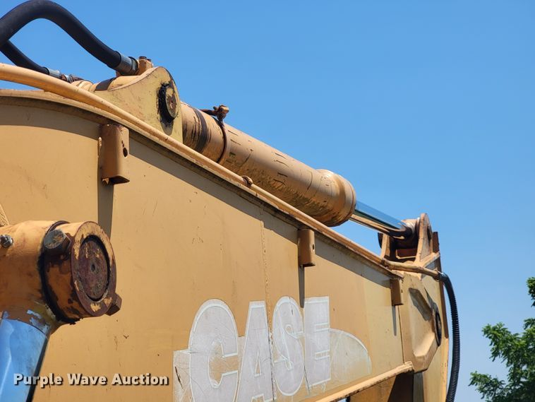 image for item IF9936 2003 Case CX210  excavator