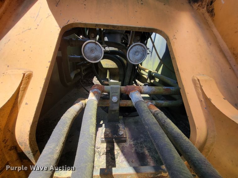 image for item IF9936 2003 Case CX210  excavator