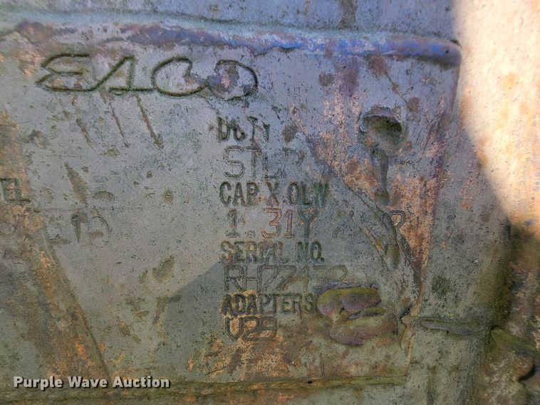 image for item IF9936 2003 Case CX210  excavator