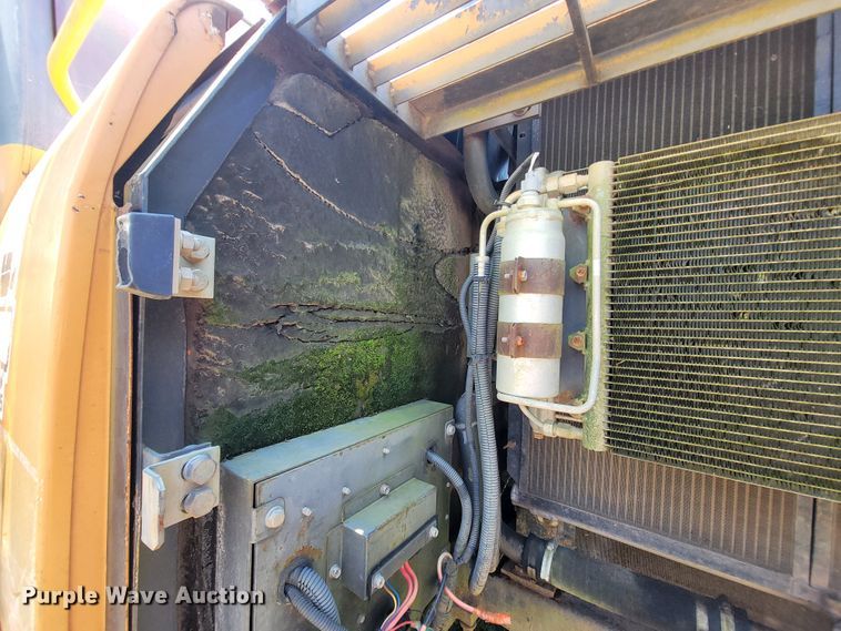 image for item IF9936 2003 Case CX210  excavator