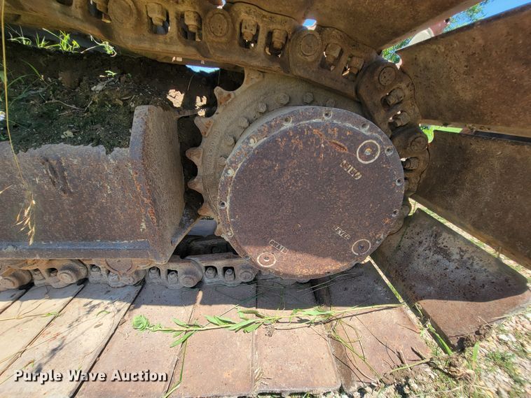 image for item IF9936 2003 Case CX210  excavator