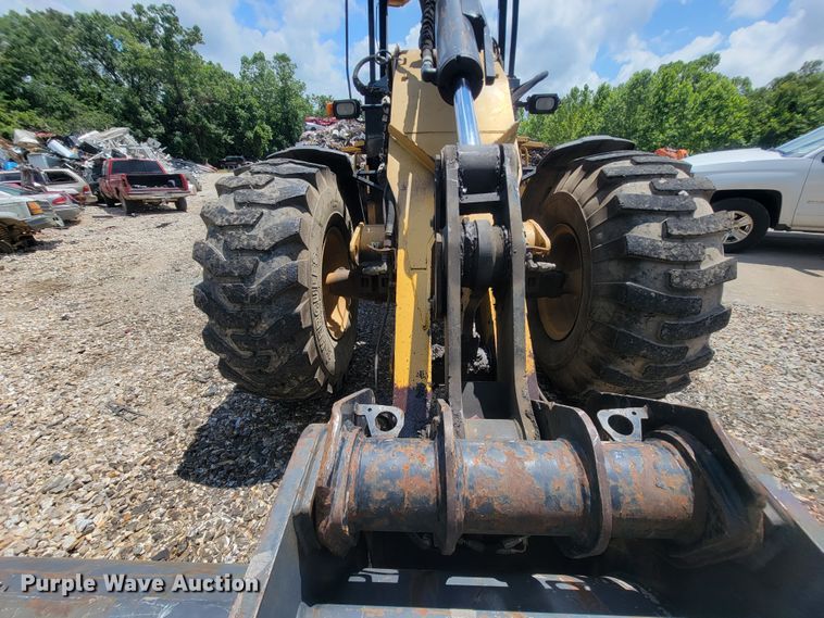 image for item IF9972 2005 Caterpillar 924G  wheel loader
