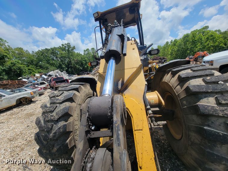 image for item IF9972 2005 Caterpillar 924G  wheel loader