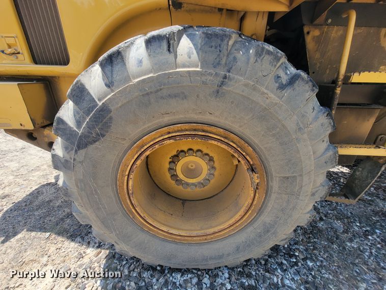 image for item IF9972 2005 Caterpillar 924G  wheel loader