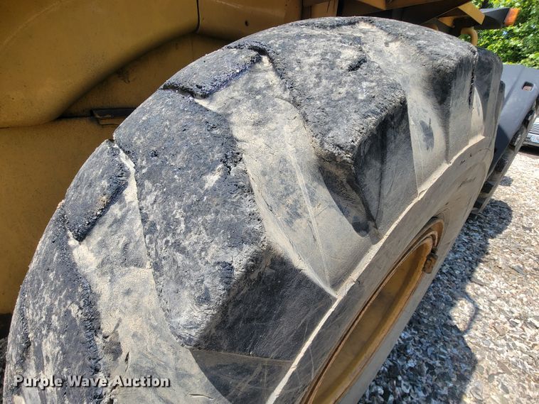 image for item IF9972 2005 Caterpillar 924G  wheel loader