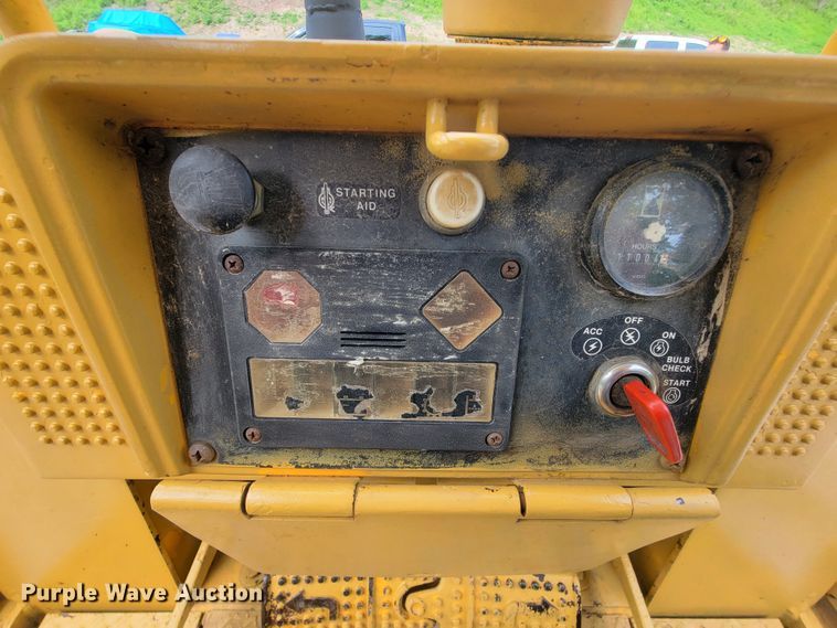 image for item IF9977 John Deere 555G  track loader