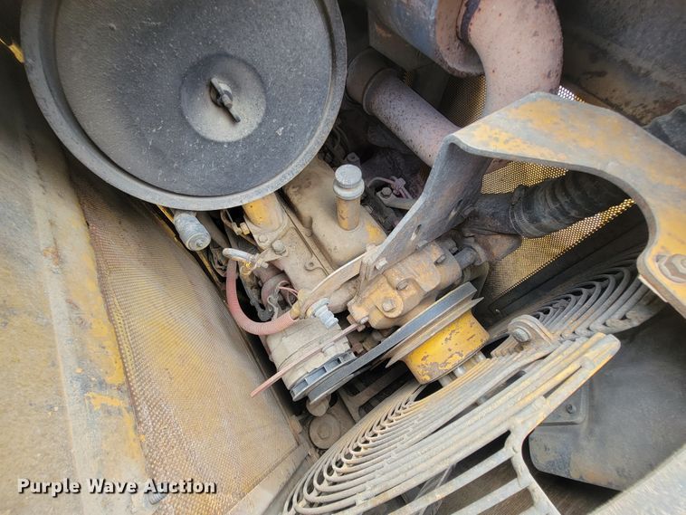 image for item IF9977 John Deere 555G  track loader