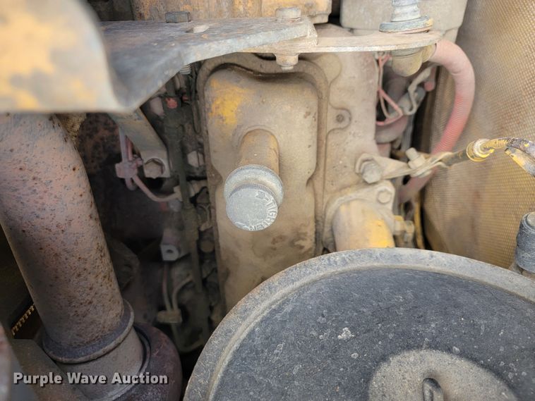 image for item IF9977 John Deere 555G  track loader