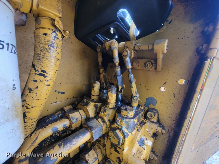 image for item IF9977 John Deere 555G  track loader