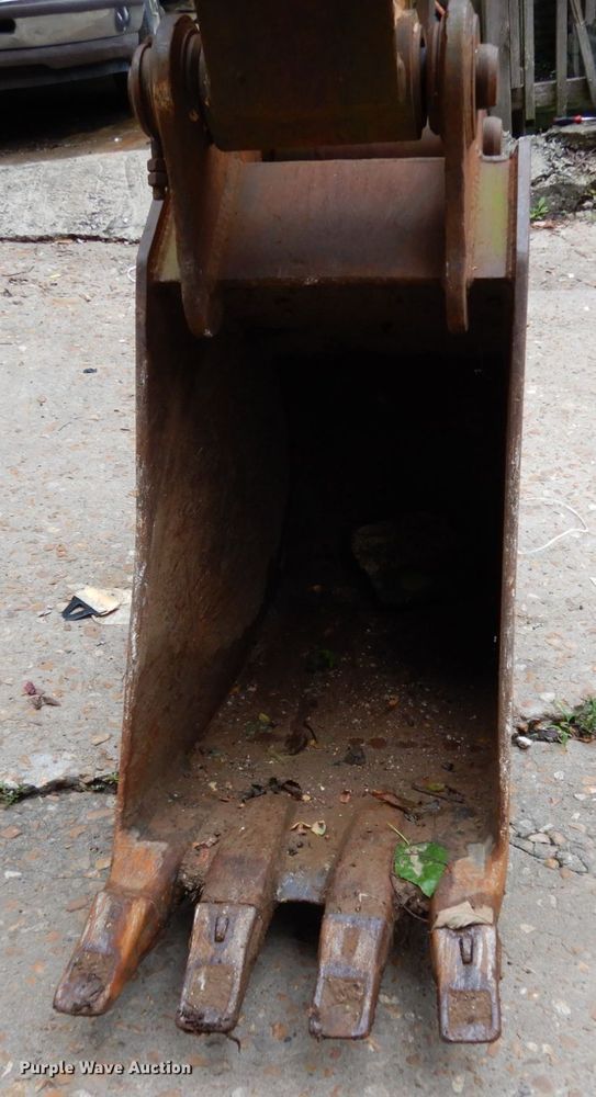 image for item II9581 1998 Case 9020B  excavator