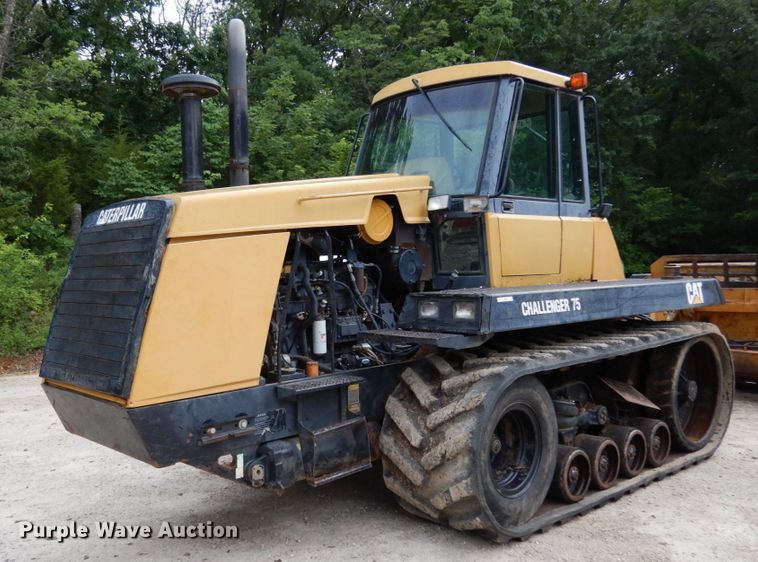 image for item II9583 1993 Caterpillar Challenger 75  tractor