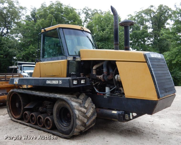 image for item II9583 1993 Caterpillar Challenger 75  tractor