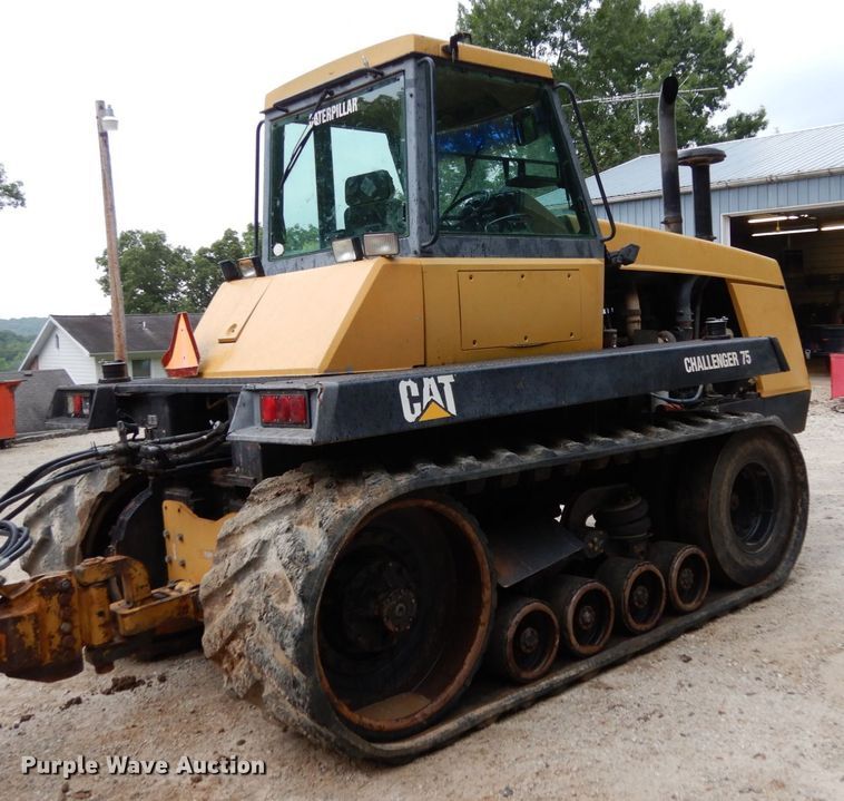 image for item II9583 1993 Caterpillar Challenger 75  tractor