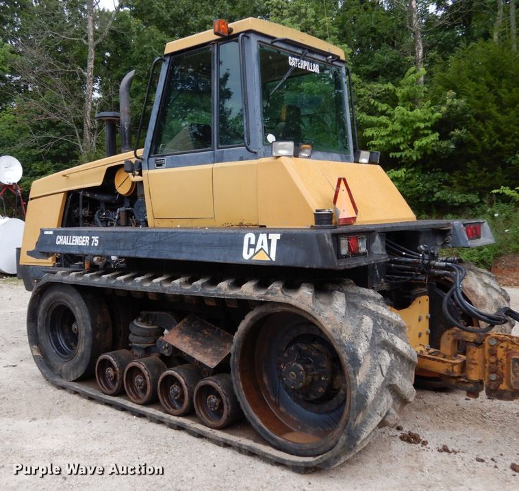 image for item II9583 1993 Caterpillar Challenger 75  tractor
