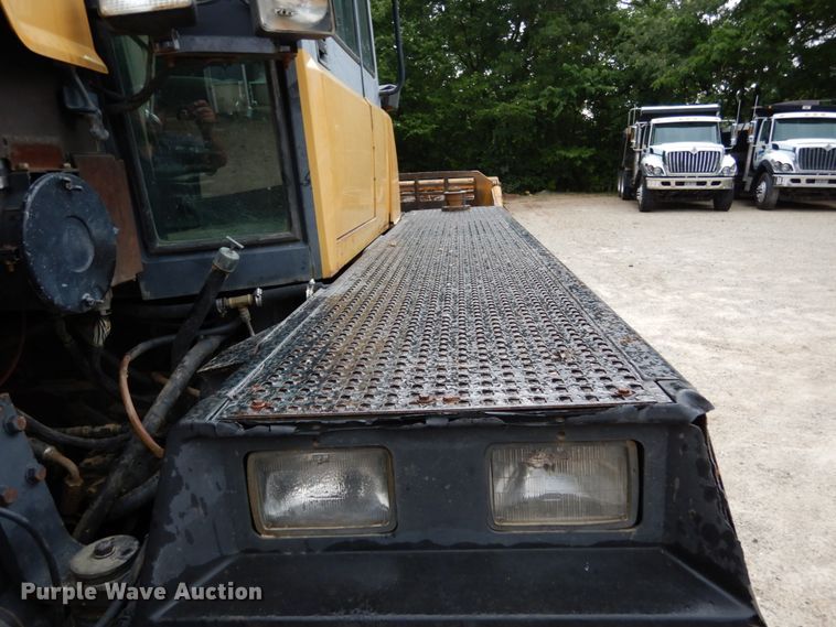 image for item II9583 1993 Caterpillar Challenger 75  tractor