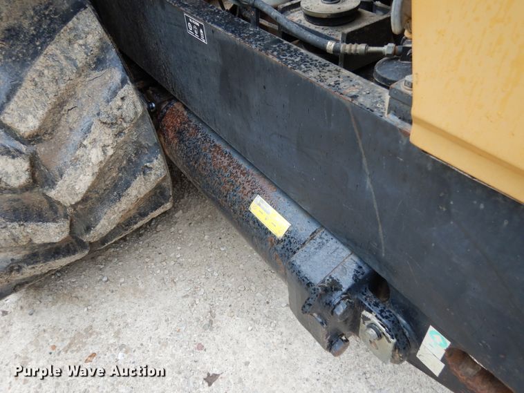 image for item II9583 1993 Caterpillar Challenger 75  tractor