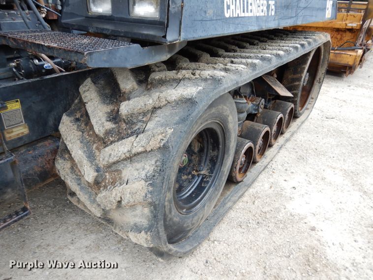 image for item II9583 1993 Caterpillar Challenger 75  tractor