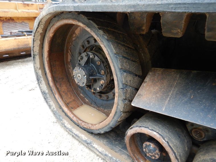 image for item II9583 1993 Caterpillar Challenger 75  tractor