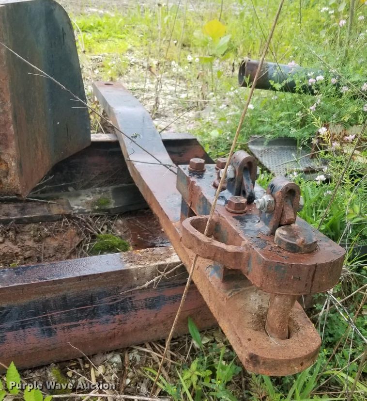 image for item II9583 1993 Caterpillar Challenger 75  tractor