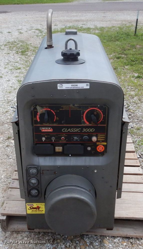 image for item II9596 Lincoln Electric Classic 300D  welder