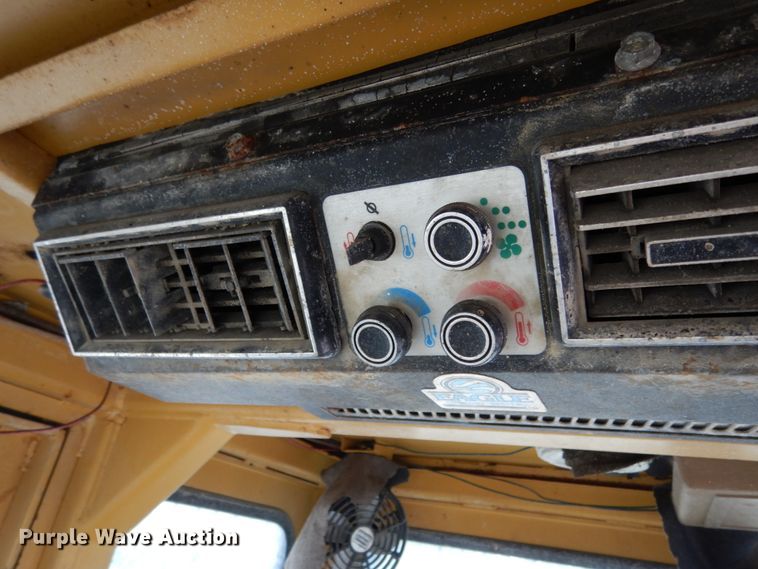 image for item II9598 Caterpillar 528  skidder