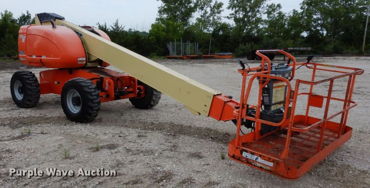 image for item II9599 2008 JLG 600S  boom lift