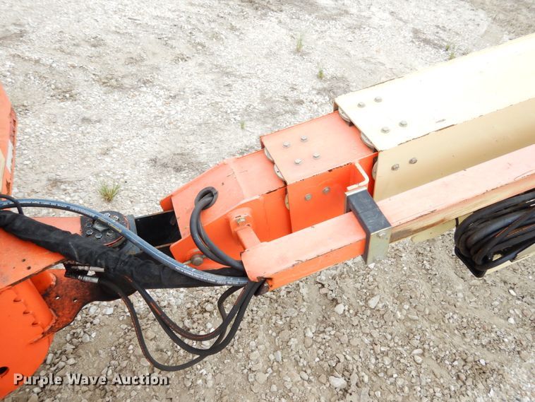 image for item II9599 2008 JLG 600S  boom lift