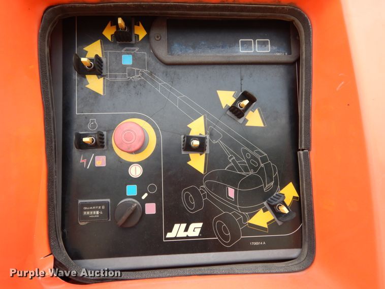 image for item II9599 2008 JLG 600S  boom lift