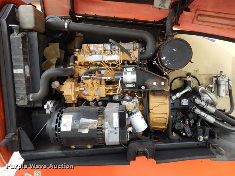 image for item II9599 2008 JLG 600S  boom lift