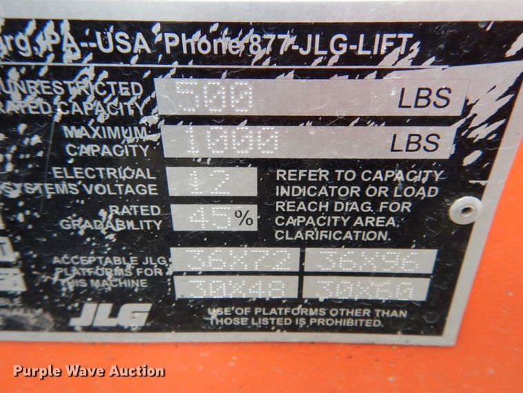 image for item II9599 2008 JLG 600S  boom lift