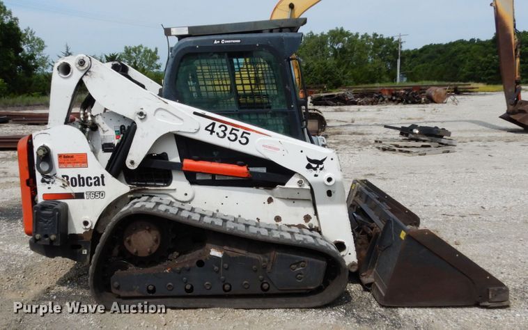 image for item II9602 2010 Bobcat T650  tracked skid steer loader