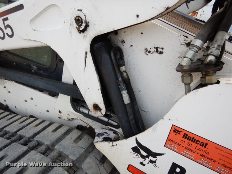 image for item II9602 2010 Bobcat T650  tracked skid steer loader