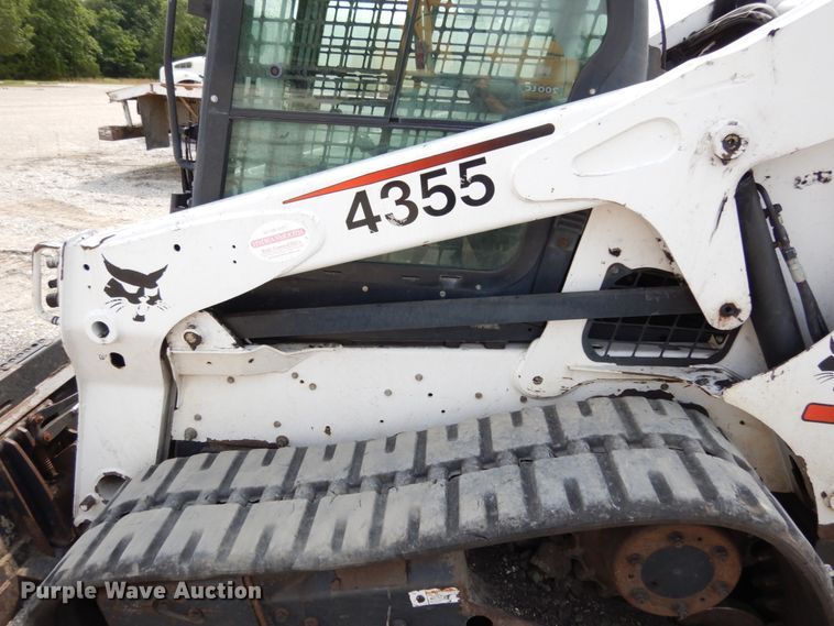 image for item II9602 2010 Bobcat T650  tracked skid steer loader