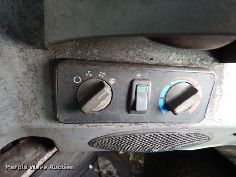 image for item II9602 2010 Bobcat T650  tracked skid steer loader