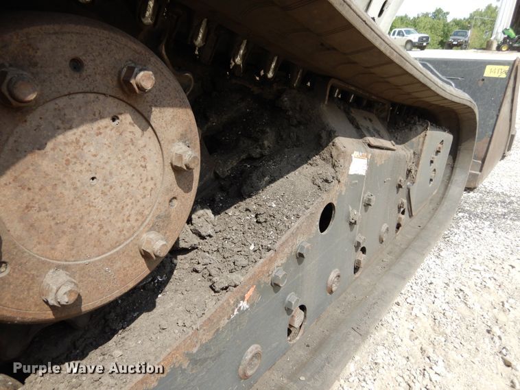 image for item II9602 2010 Bobcat T650  tracked skid steer loader