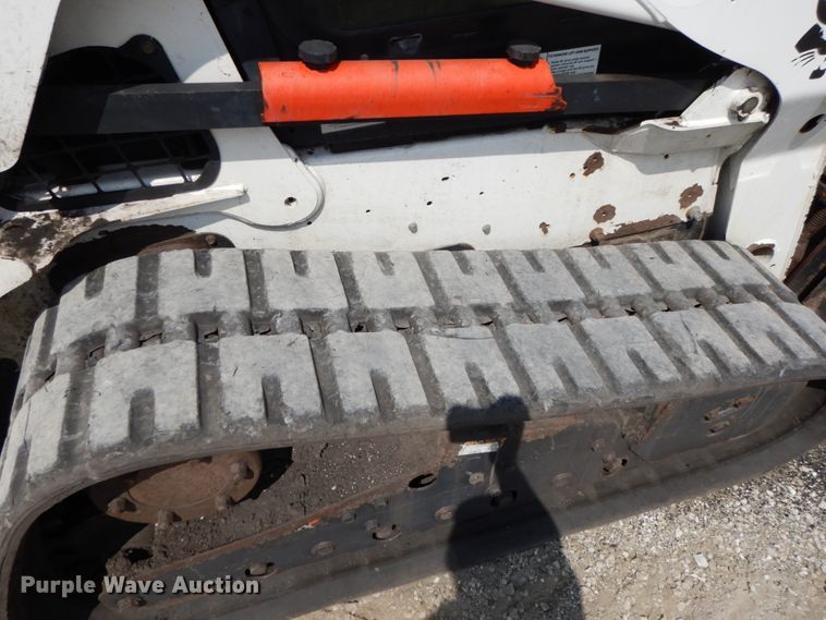image for item II9602 2010 Bobcat T650  tracked skid steer loader