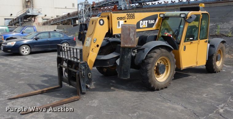 image for item II9603 2009 Caterpillar TL943  telehandler
