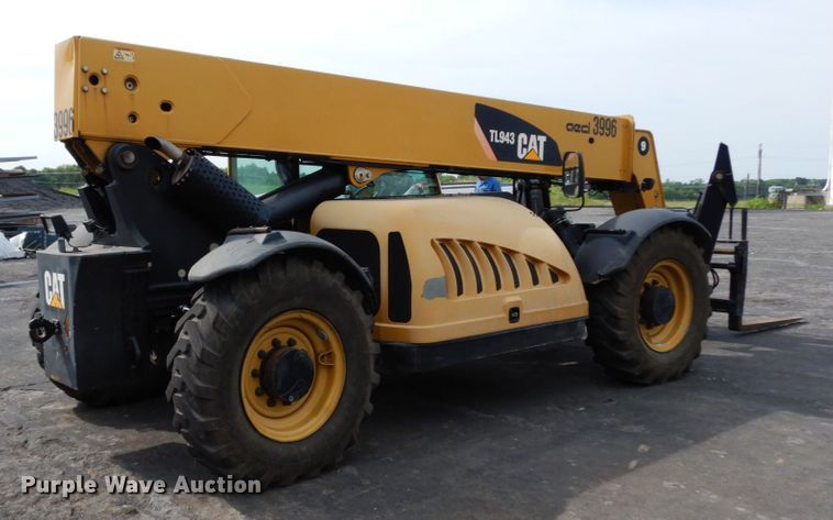 image for item II9603 2009 Caterpillar TL943  telehandler
