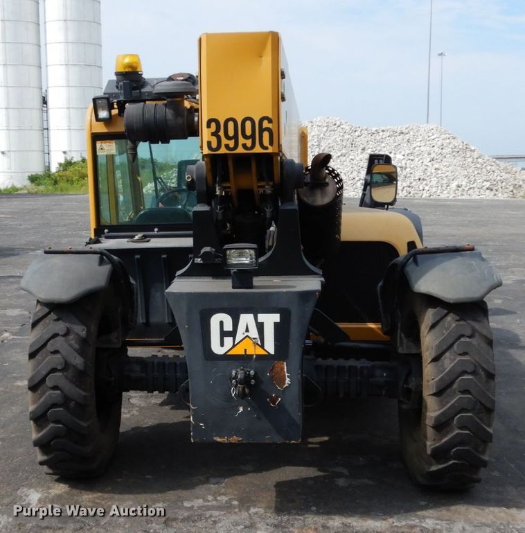 image for item II9603 2009 Caterpillar TL943  telehandler