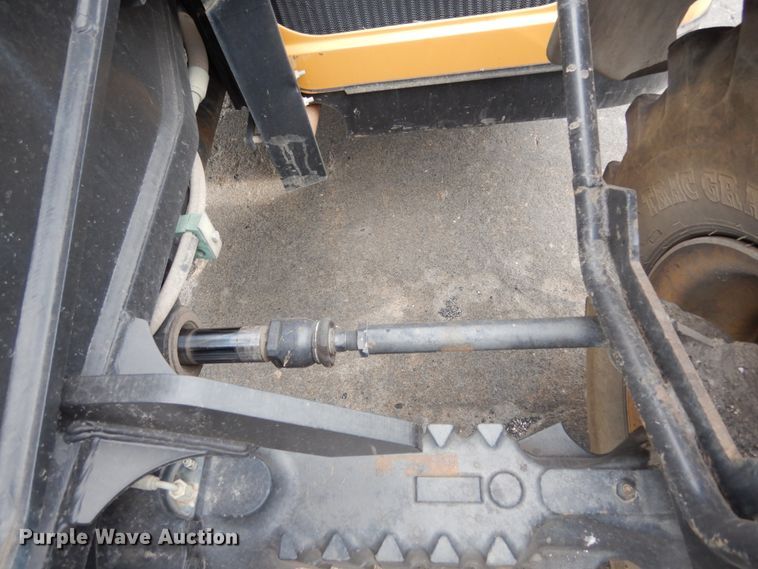 image for item II9603 2009 Caterpillar TL943  telehandler