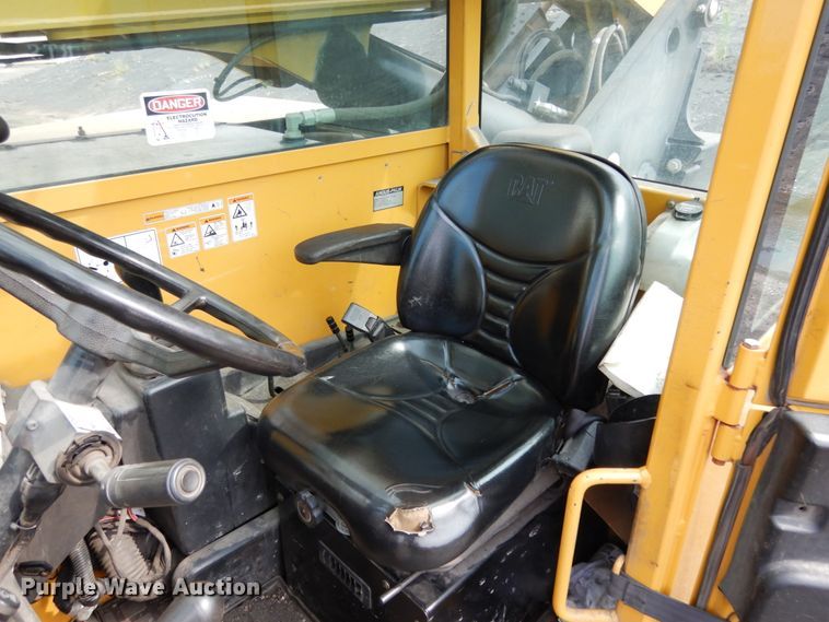 image for item II9603 2009 Caterpillar TL943  telehandler