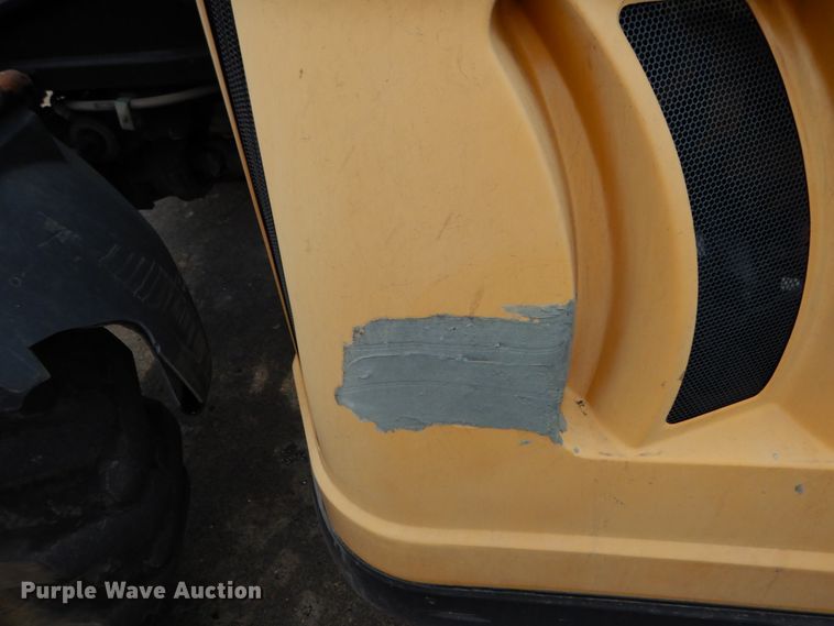 image for item II9603 2009 Caterpillar TL943  telehandler