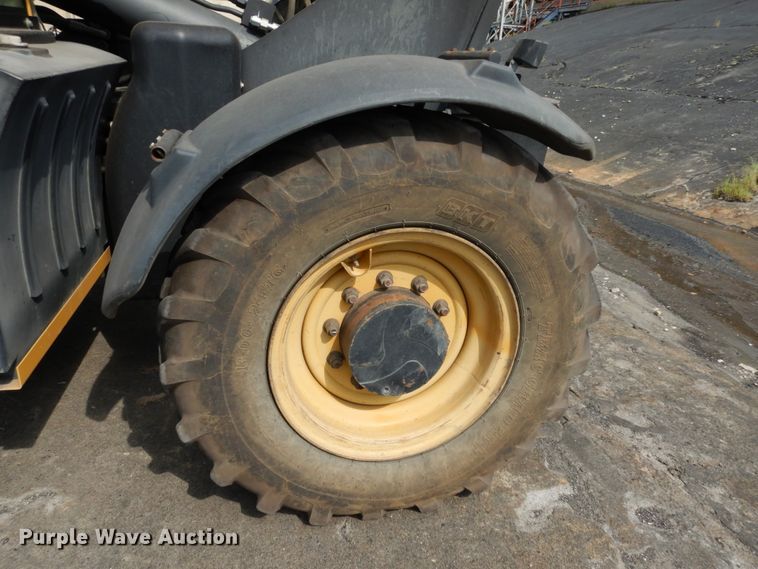 image for item II9603 2009 Caterpillar TL943  telehandler