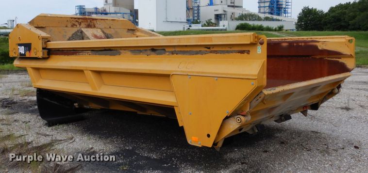 image for item II9605 Caterpillar 740EJ  haul truck ejection bed
