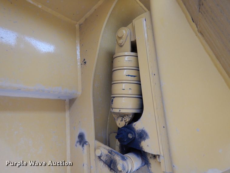 image for item II9605 Caterpillar 740EJ  haul truck ejection bed