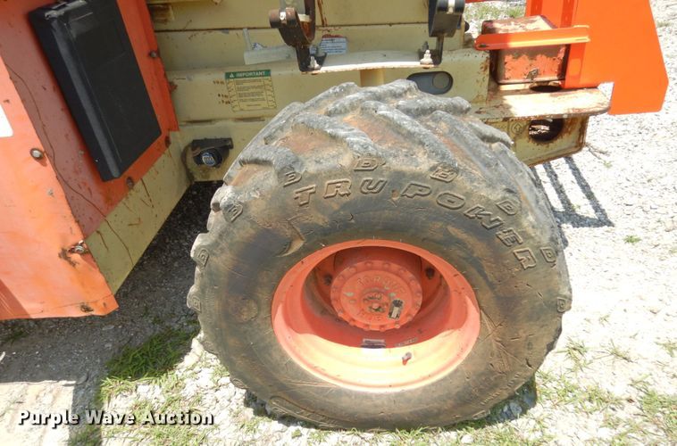 image for item II9608 2000 JLG 33RTS  scissor lift